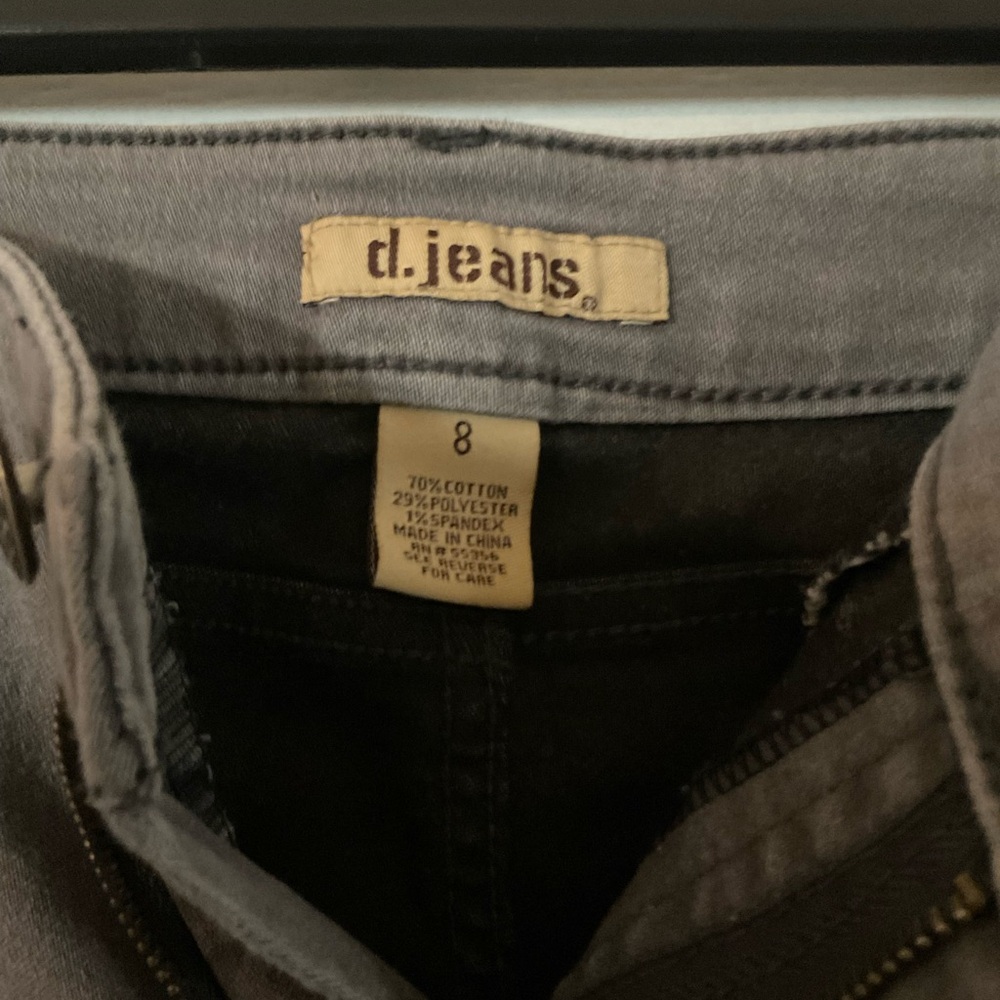 D jeans size 8 gray skinny